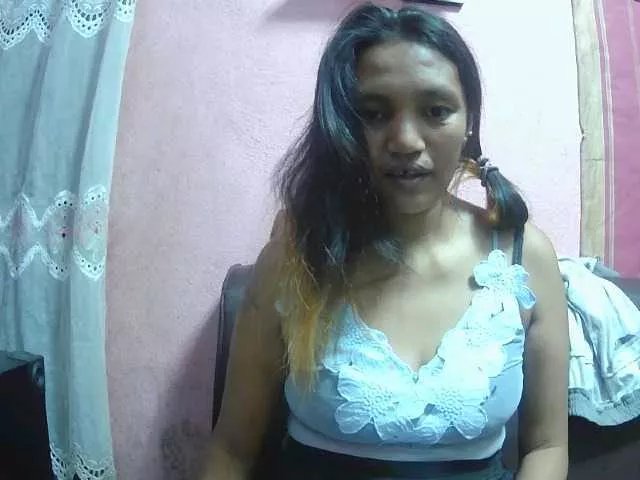 Lutricia on BongaCams