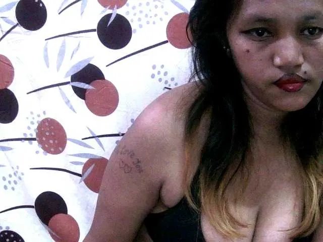 Lutricia on BongaCams