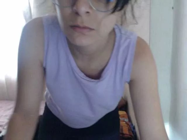 Maddyebela24 on BongaCams