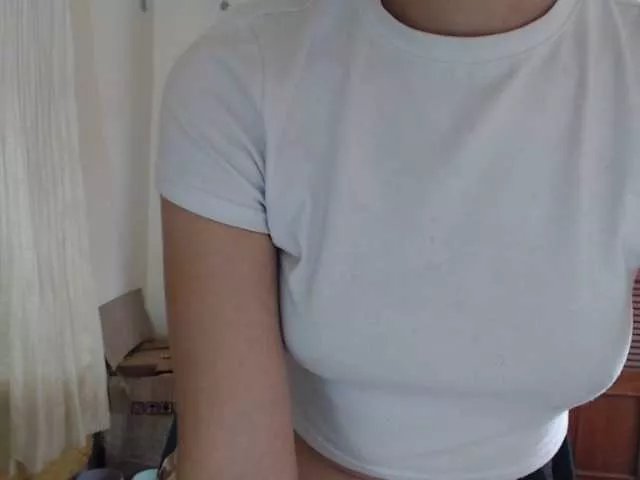 Maddyebela24 on BongaCams