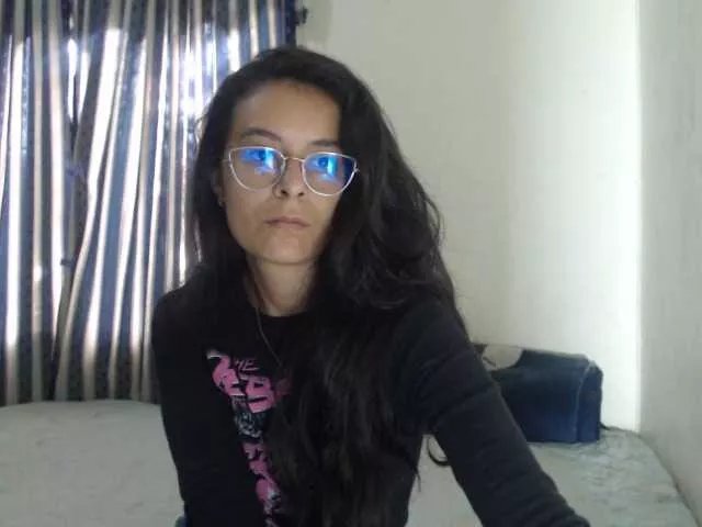 Maddyebela24 on BongaCams