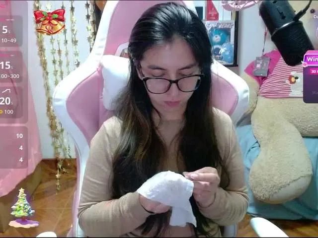 Maggie-Fox on BongaCams