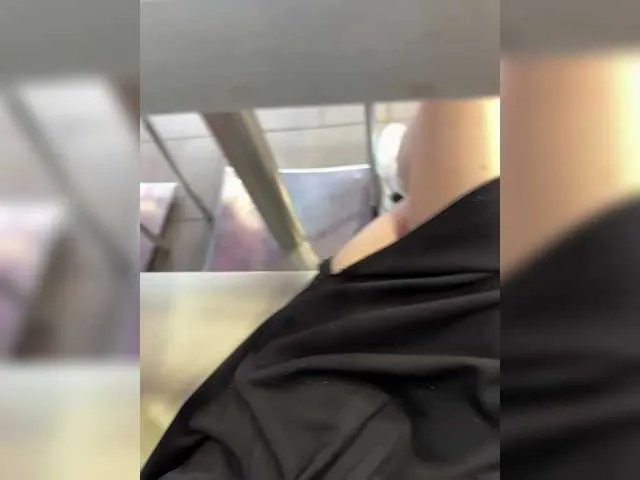 Magic-Alice on BongaCams