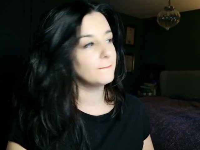 magicinabox — Private is open :D - only responding to tippers - thank you. 