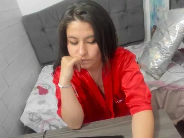 Mariana01 on BongaCams