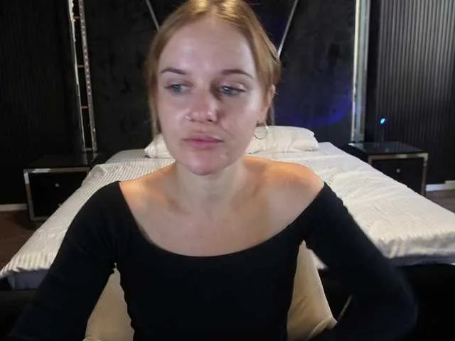 MaribelRiver on BongaCams