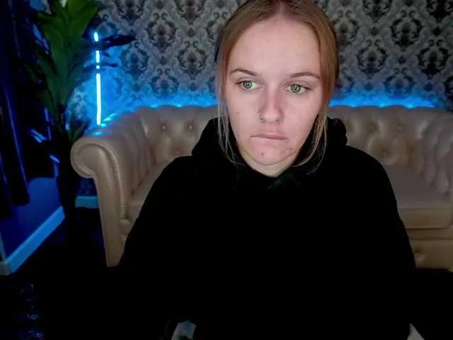 MaribelRiver on BongaCams