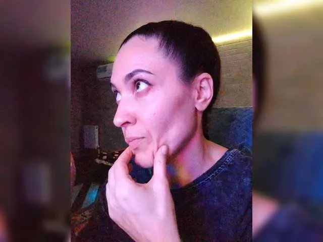 Marina4Love on BongaCams