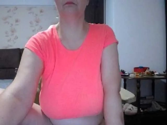 mary-x on BongaCams