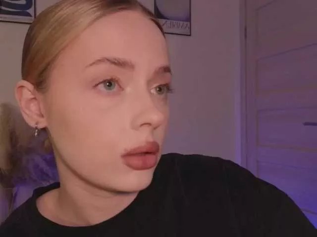 mayshy on BongaCams