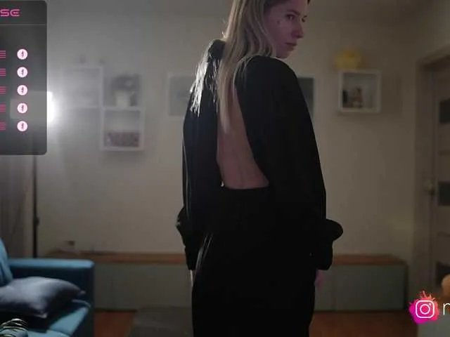 mel-collins on BongaCams