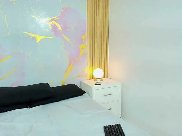 MelaniePatton — WHIPPING AND BOUNCING YOUR FAVORITE CHOCOLATE IS BACK  @total --countdown: @sofar already collected, @remain remaining to start the show!