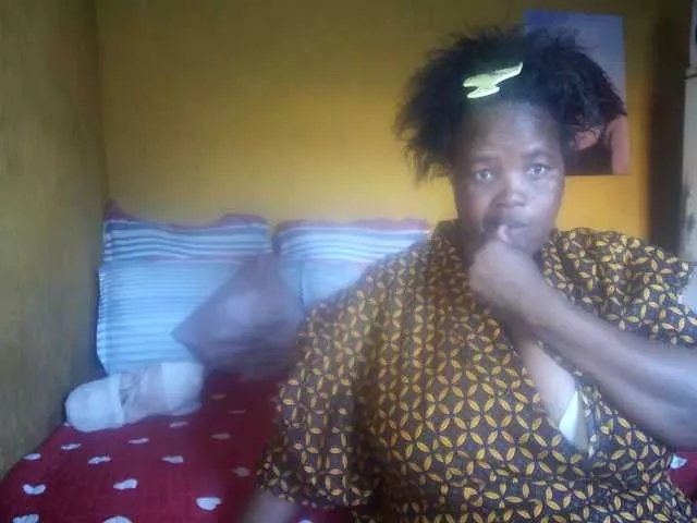 Melonboobs1 on BongaCams