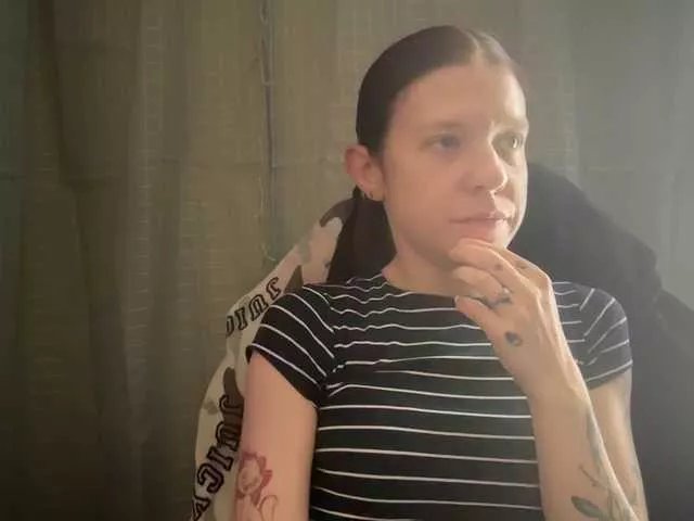 mermaidlexi on BongaCams