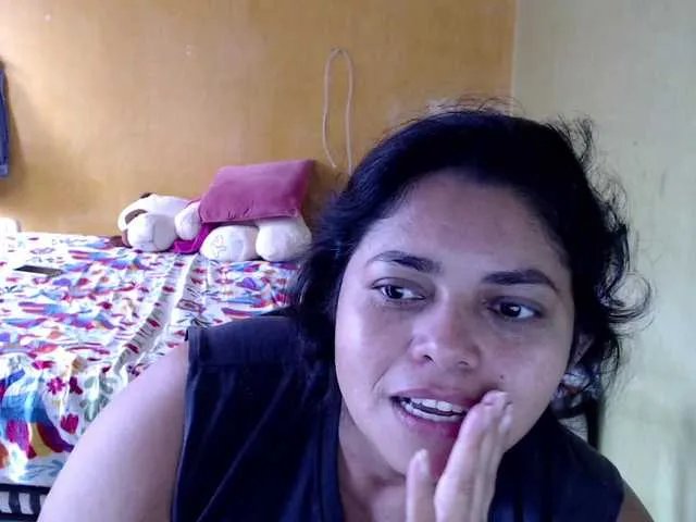 mia-naughty on BongaCams