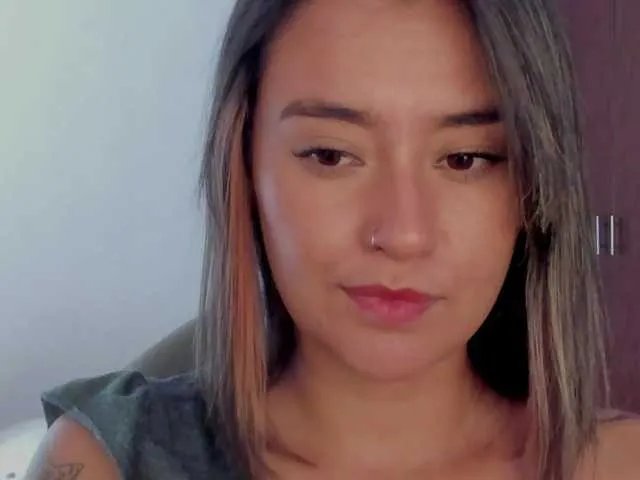 milagrey1 on BongaCams
