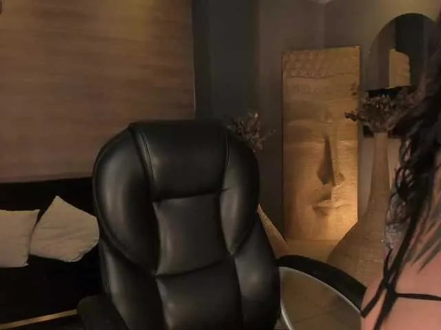 MilaLawrence on BongaCams