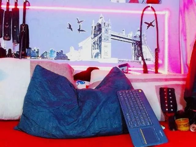 MilyGrey-08 on BongaCams