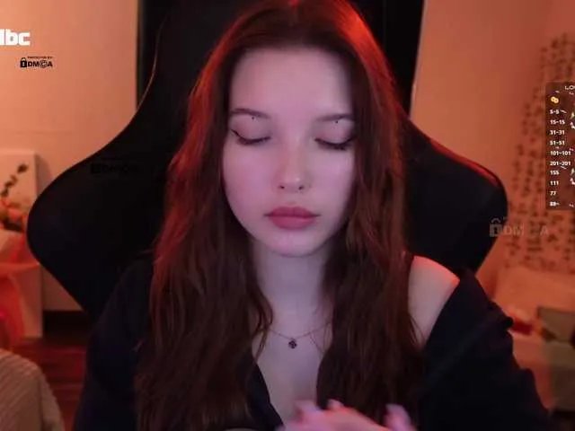 mispopi on BongaCams