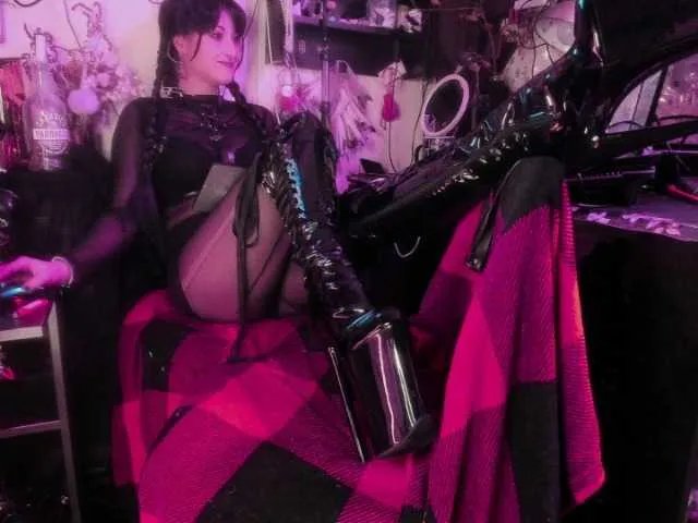 miss-asmodeus on BongaCams