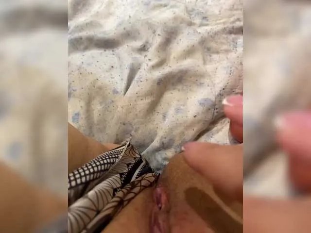 Molii-Molii35 on BongaCams