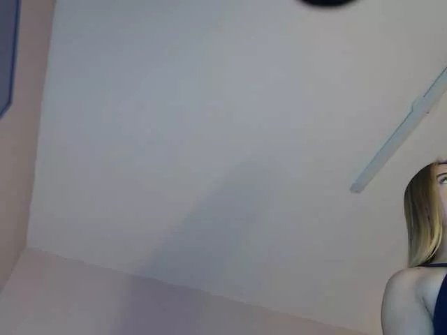 Freechat MollyyCruz on BongaCams