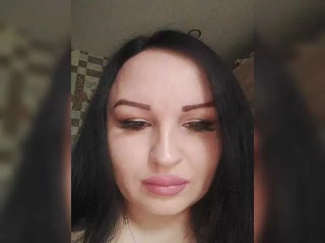 Monica- on BongaCams