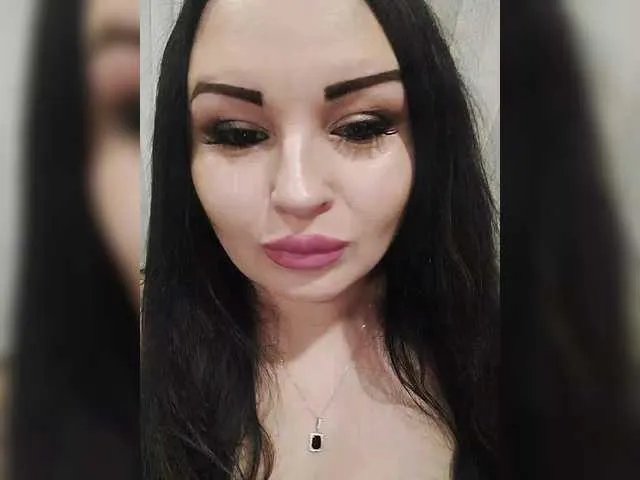 Monica- on BongaCams
