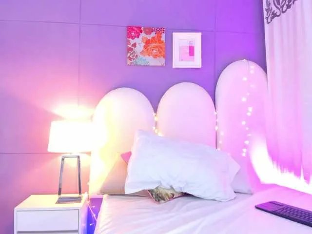 my-aleja- — Today is Milk Shower, Come & play with my!!