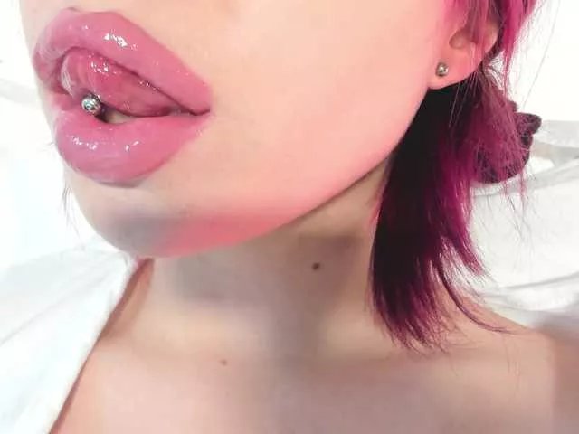 Mzxhhh on BongaCams