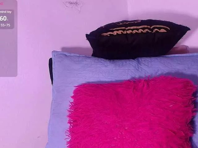 naomi-k on BongaCams