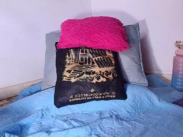 naomi-k on BongaCams