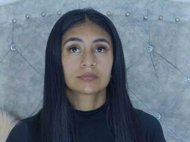 Natashashine1 on BongaCams