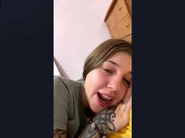 Freechat Naughty-Mailey on BongaCams