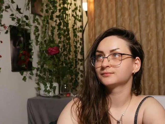 Freechat NaughtYHomemadE on BongaCams