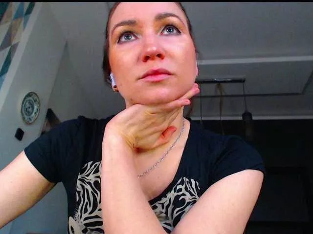 NaughtyHotty on BongaCams