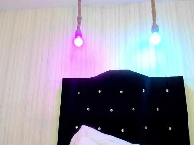 nickypop on BongaCams