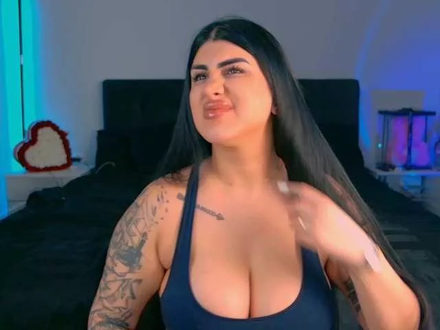 NinaRosee on BongaCams