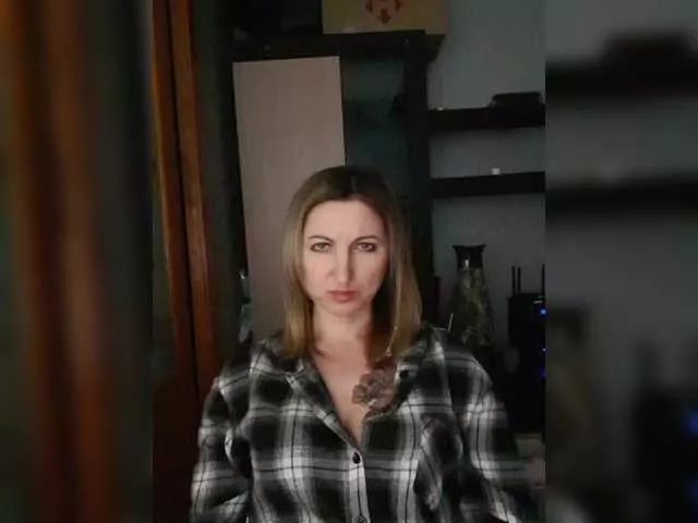 Nushka1939 on BongaCams