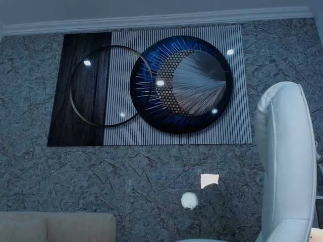 Octaviarouse on BongaCams