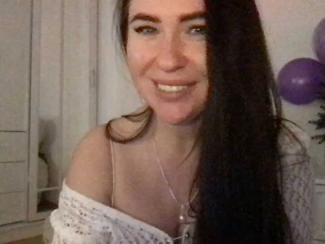 olexamiller — Hey, everyone!  I'm so glad you're here! Tips are always welcome and will add some magic to our time together! 