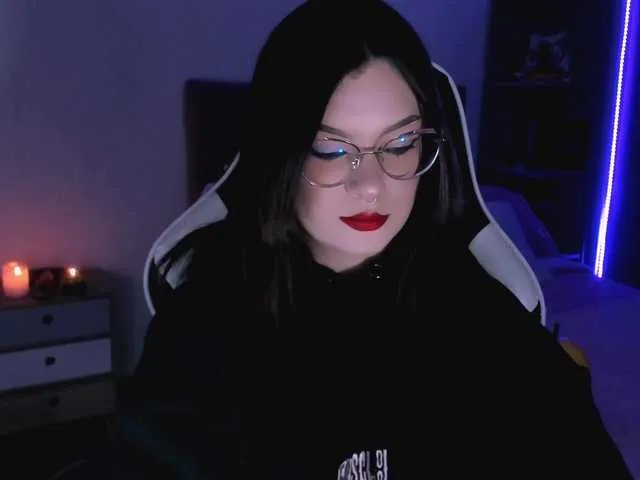 OphelianaRose on BongaCams