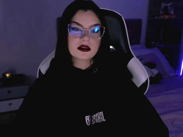 OphelianaRose on BongaCams