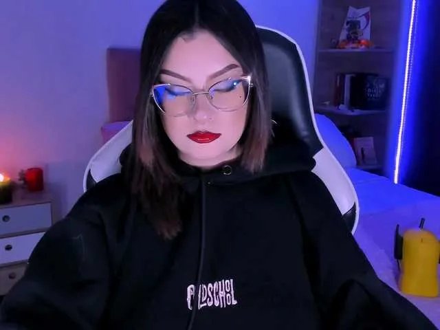 OphelianaRose on BongaCams