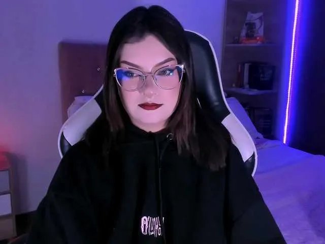 OphelianaRose on BongaCams
