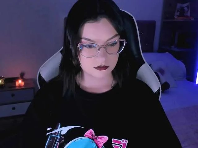 OphelianaRose on BongaCams