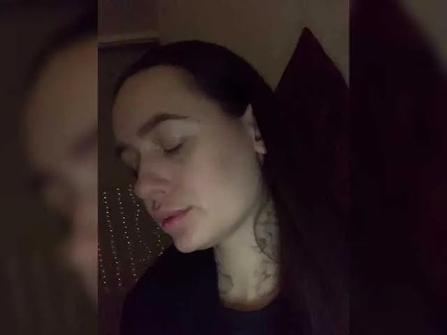 OriginalHOOLi on BongaCams
