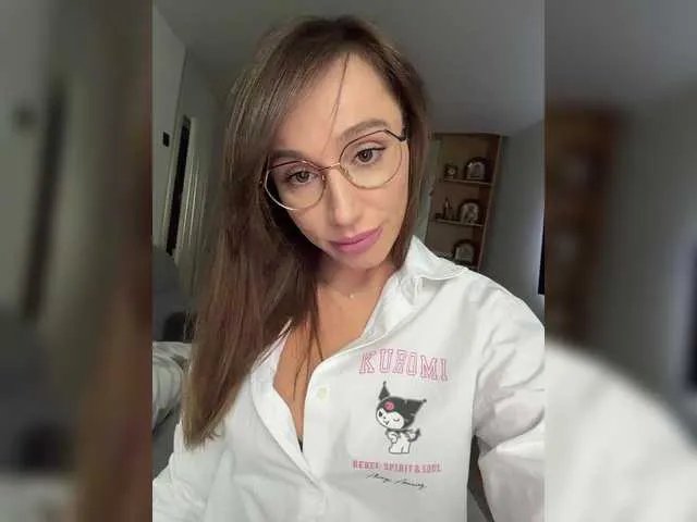 ParisSaintGermain — Lovense works from 2 tokens Tease  - 44 tokens Goosebumps  - 66 tokens High momentum  - 88 tokens Earthquake  - 111 tokens Random vibration  - 50 tokens 