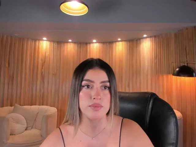 Freechat PaulinaSantos1 on BongaCams