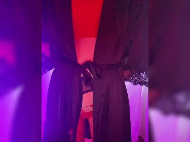 peach-juice on BongaCams